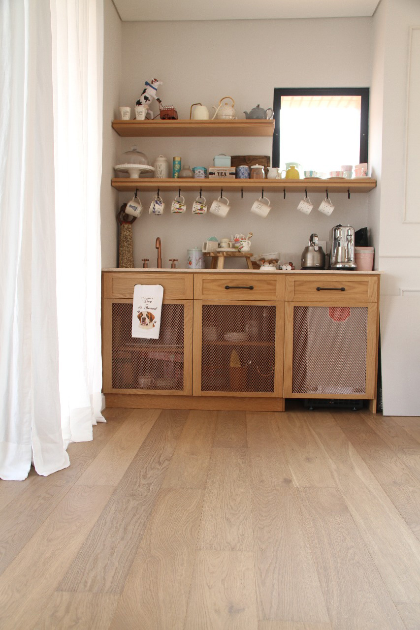 Piso de Ingeniería de Alta Especificación - Roble Europeo Alsace Piso de Ingeniería de Alta Especificación - Roble Europeo Alsace