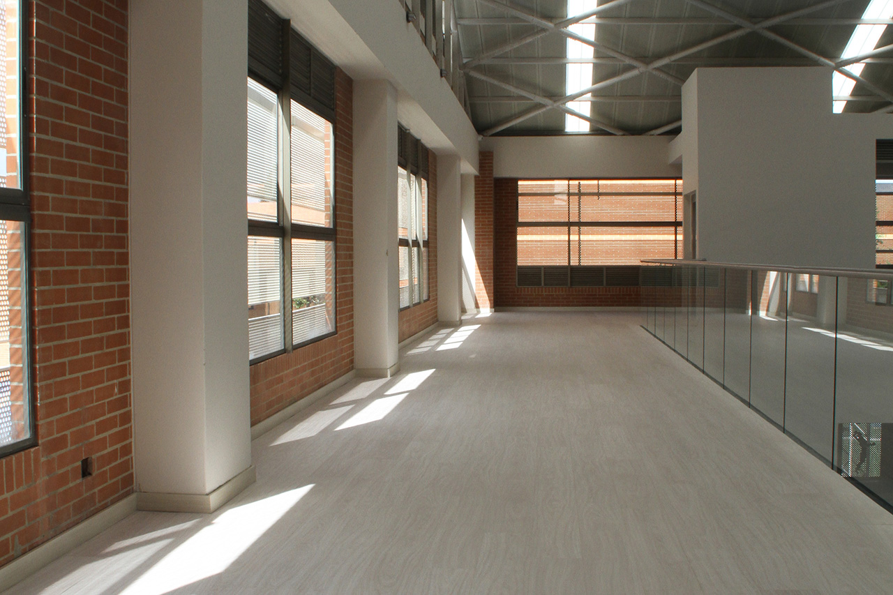 Piso Vinyl-PVC - Nordic White Oak