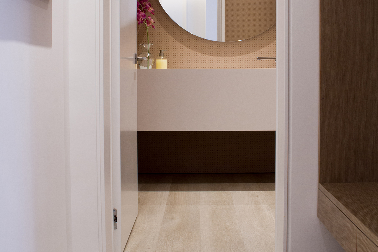 Piso de VINYL-PVC de Alta Especificación - Roble Lavado Beige